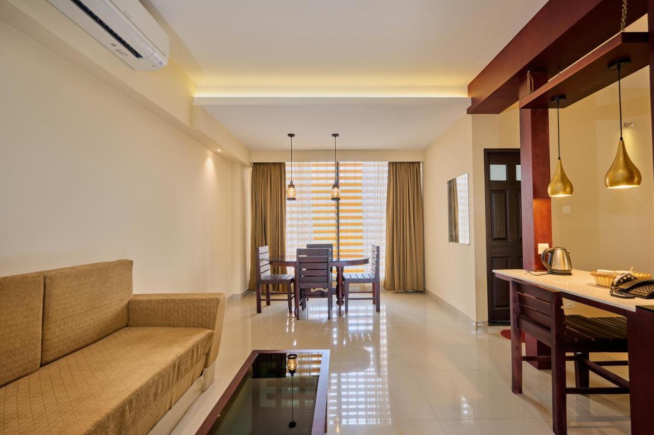 Thekkady Gavi Suites Vandiperiyar Ngoại thất bức ảnh