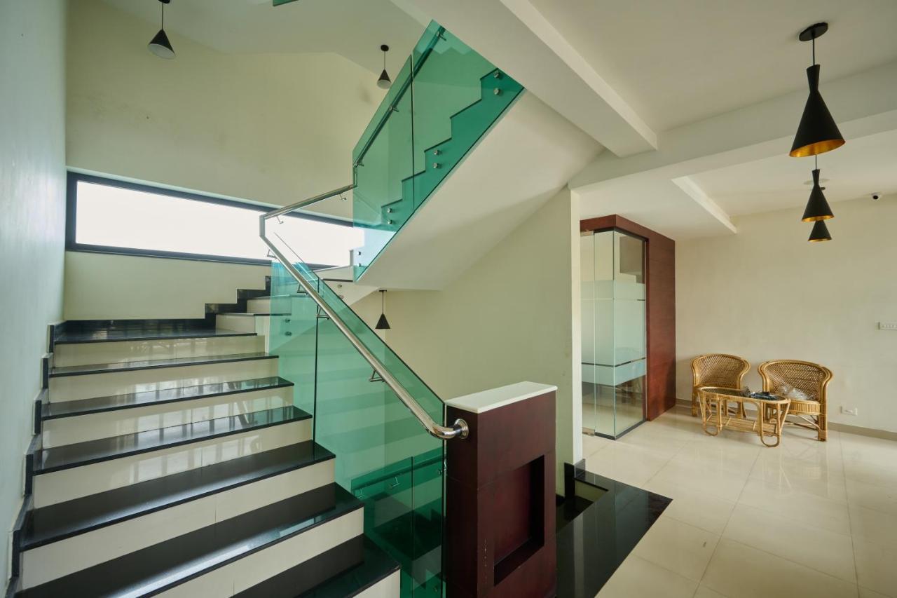 Thekkady Gavi Suites Vandiperiyar Ngoại thất bức ảnh