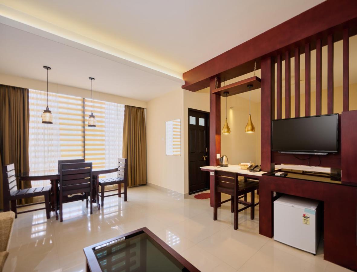 Thekkady Gavi Suites Vandiperiyar Ngoại thất bức ảnh
