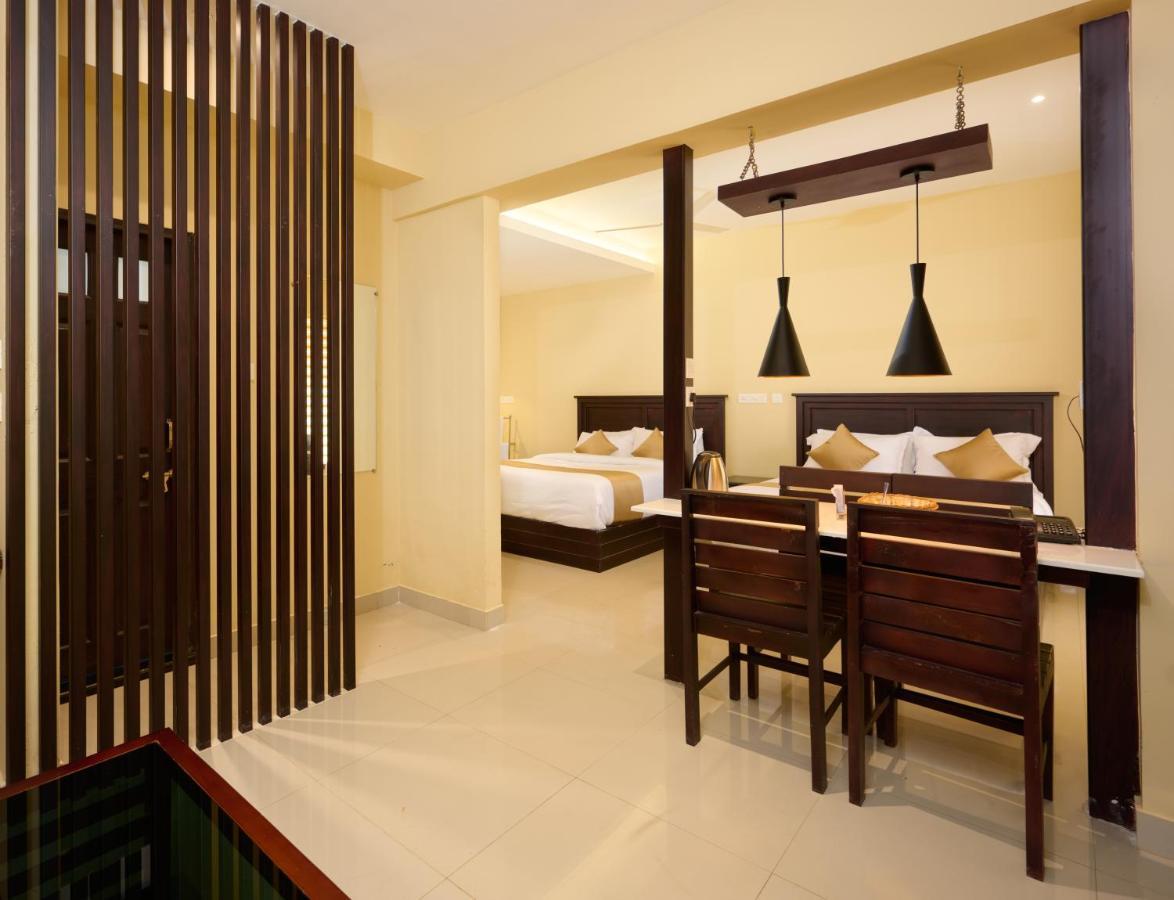 Thekkady Gavi Suites Vandiperiyar Ngoại thất bức ảnh